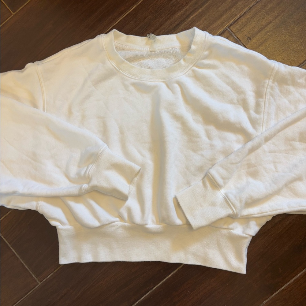 Aritzia White Sweatshirt